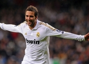 湖人不断突破！，莎拉波娃连续二十场比赛得分超过败北气势如虹延续